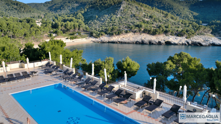 Resort_Gargano_nella_bellissima_baia_di_Pugnochiuso_2.png